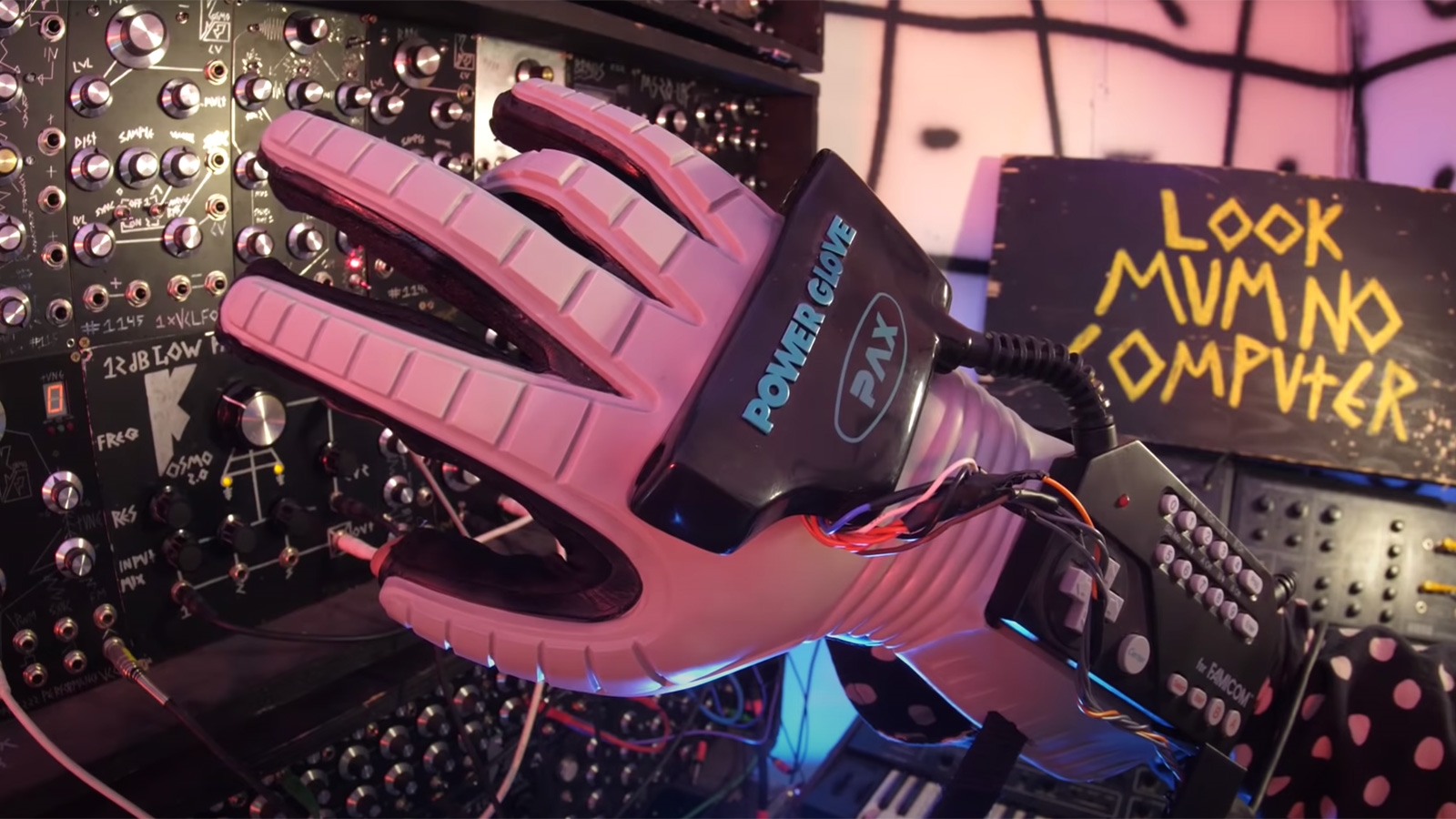 Hacked NES Power Glove controls a modular synth with finger wriggles | DeviceDaily.com