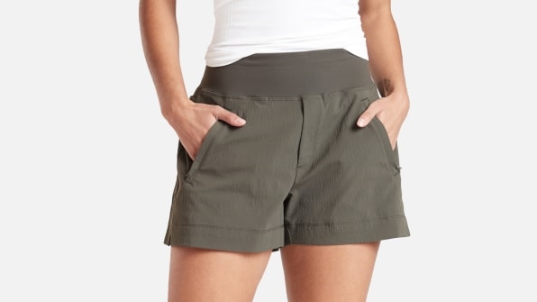 These grown-up shorts will keep you comfortable and cool without looking like you’re at summer camp | DeviceDaily.com