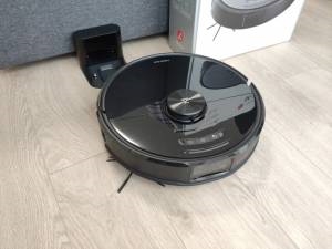 Roborock S6 MaxV: Smart, Quiet Robot Vac | DeviceDaily.com