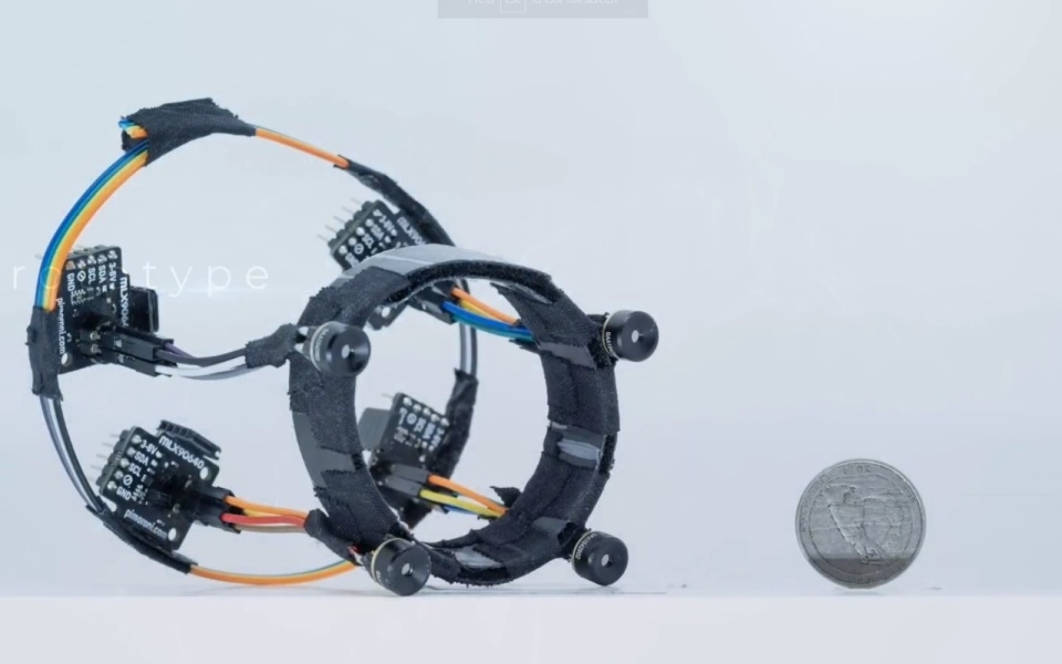 Wrist-mounted wearable tracks your hand in 3D using thermal sensors | DeviceDaily.com Wrist-mounted wearable tracks your hand in 3D using thermal sensors | DeviceDaily.com