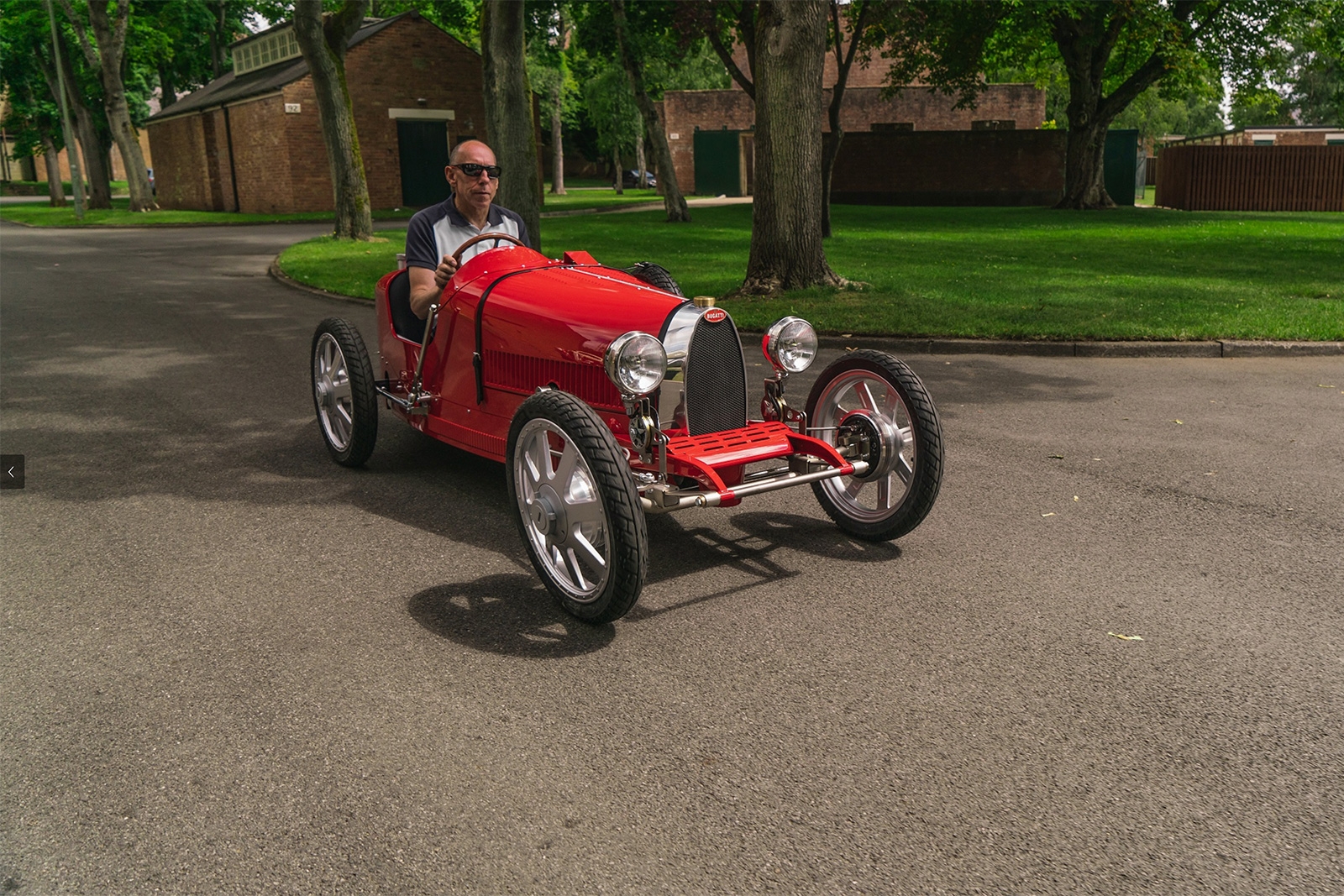 Bugatti's first EV in decades is a $35,000 'toy' car | DeviceDaily.com