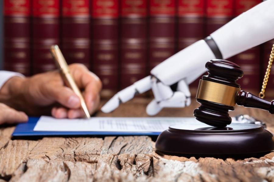 Legal Industry Slowly Catching up with the Opportunities of AI and ML | DeviceDaily.com