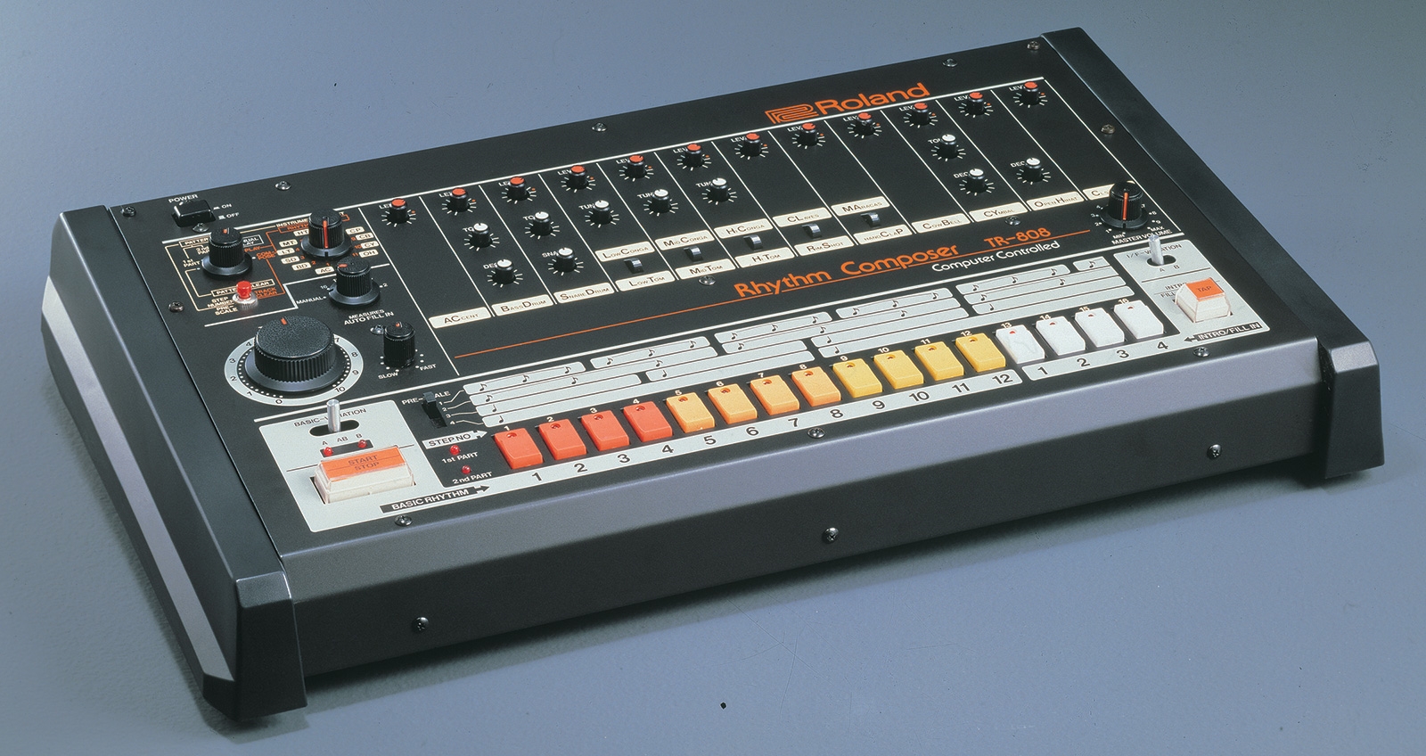 Roland marks TR-808's 40th anniversary with a documentary and freebies | DeviceDaily.com