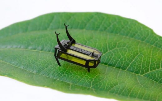 This tiny robotic beetle travels for two hours without a battery
