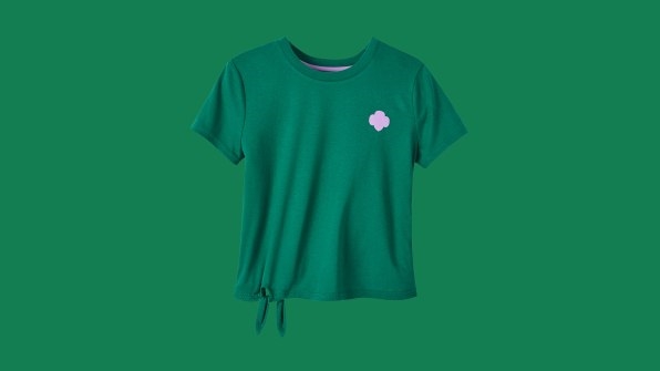 Girl Scouts’ iconic uniforms get a makeover | DeviceDaily.com