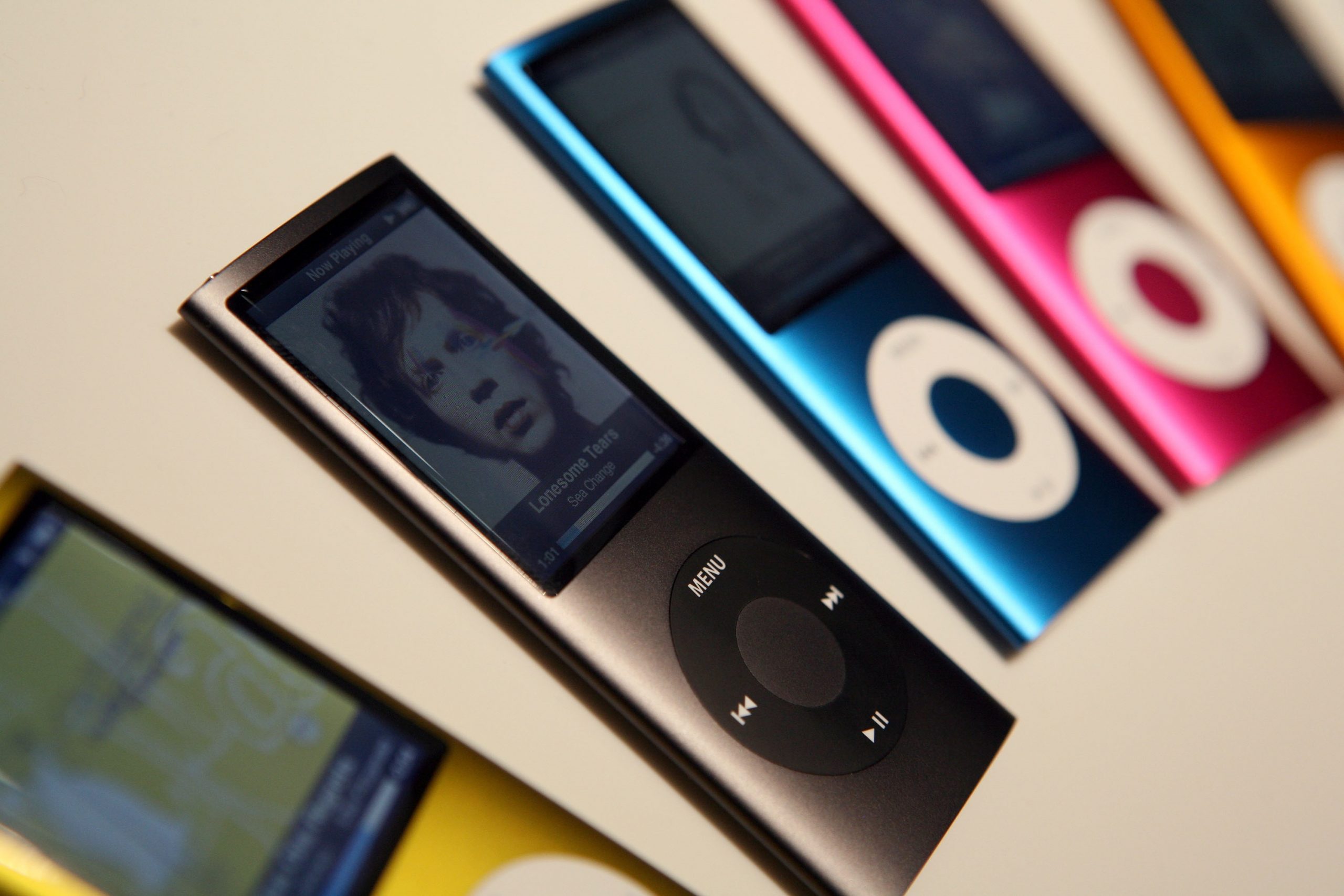 Apple resurrects its iPod 'Music Quiz' game for iOS 14 | DeviceDaily.com