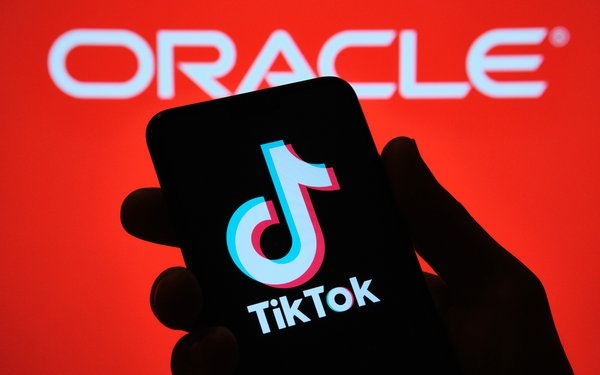 Details Of Oracle And TikTok Deal Starting To Emerge, Possibly Putting Walmart Back In Play | DeviceDaily.com
