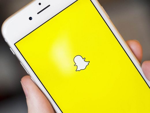 How To Save Snapchats Without The Sender Being Notified