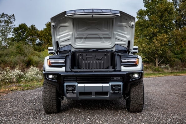 The notorious Hummer is back—but this time it’s all electric | DeviceDaily.com