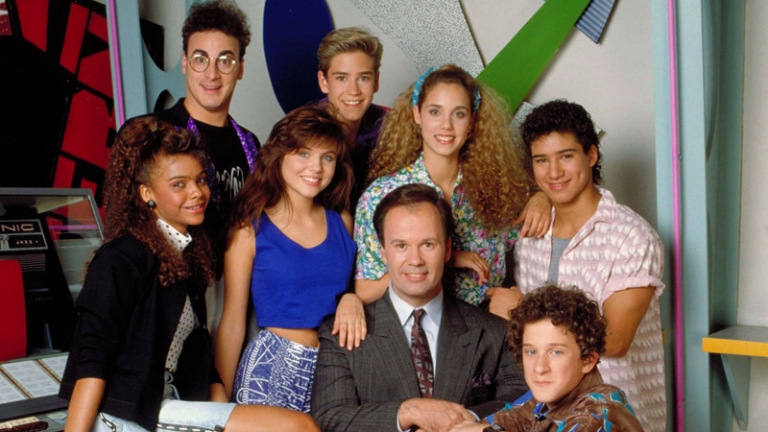Peacock's 'Saved By The Bell' reboot premieres on November 25th | DeviceDaily.com
