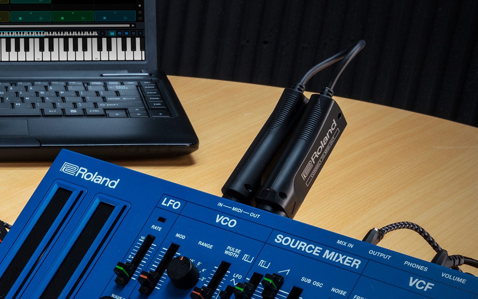 Roland's WM-1 turns your instruments into (MIDI) cord cutters | DeviceDaily.com