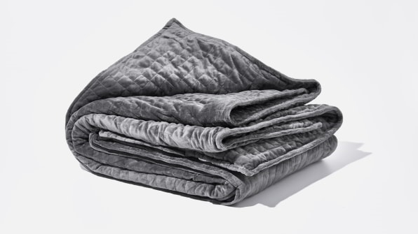 These four weighted blankets help ease anxiety and sleeplessness | DeviceDaily.com