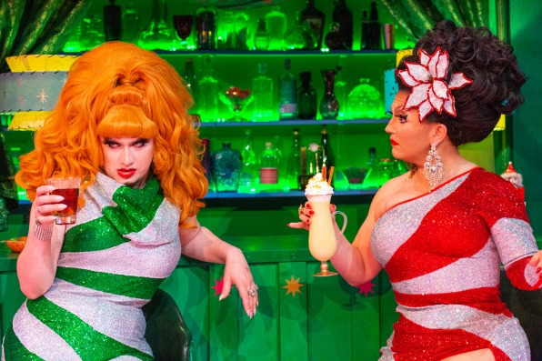 How drag stars BenDeLaCreme and Jinkx Monsoon reinvented the holiday show in 2020 | DeviceDaily.com