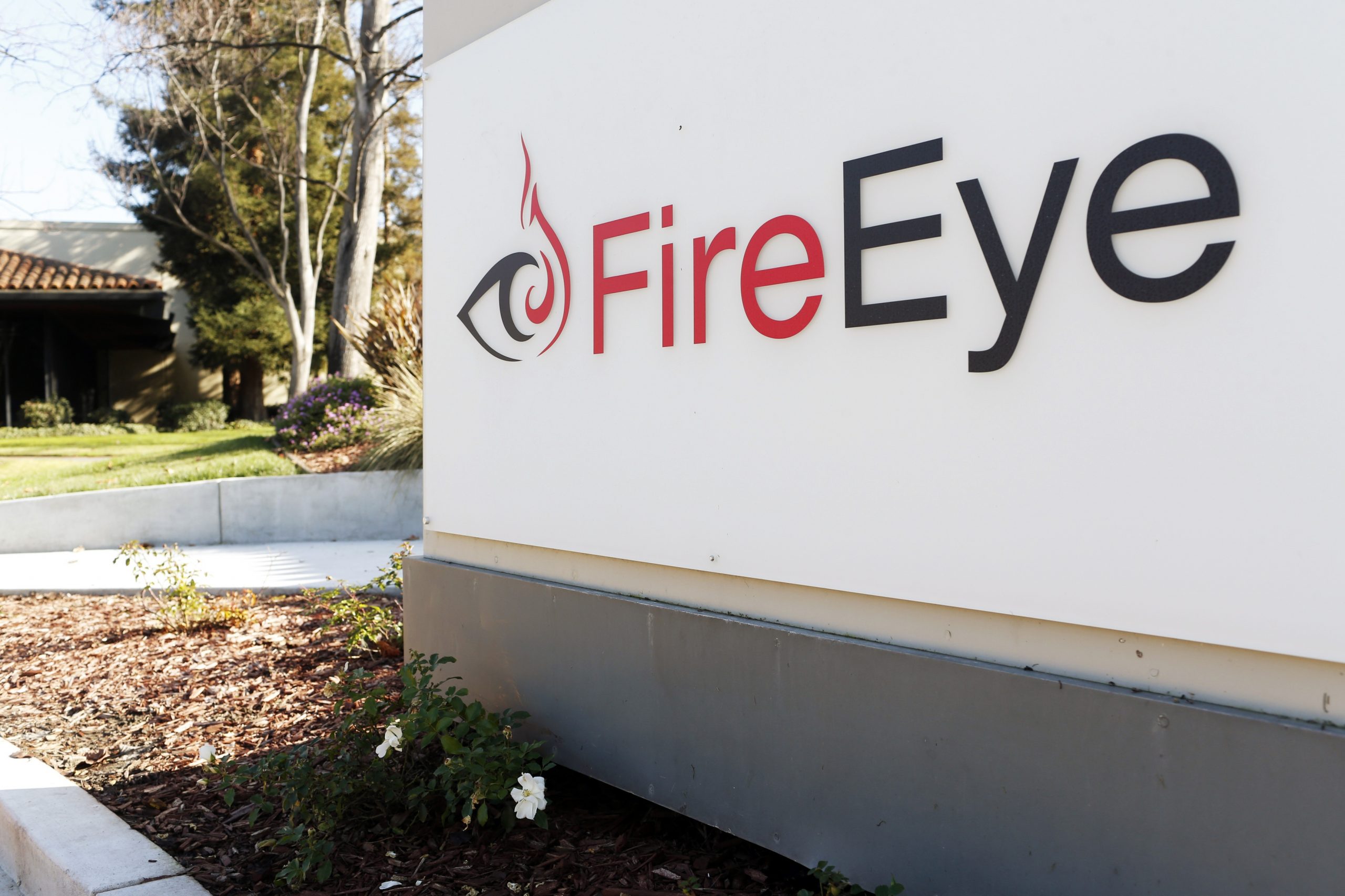 Cybersecurity firm FireEye says state-sponsored hackers stole its tools | DeviceDaily.com