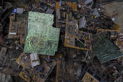 UK urges tech companies to help tackle excessive e-waste in damning report