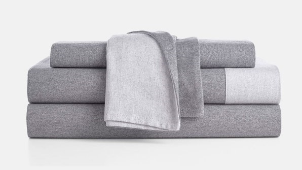 These 9 flannel sheet sets are as sophisticated as they are cozy | DeviceDaily.com