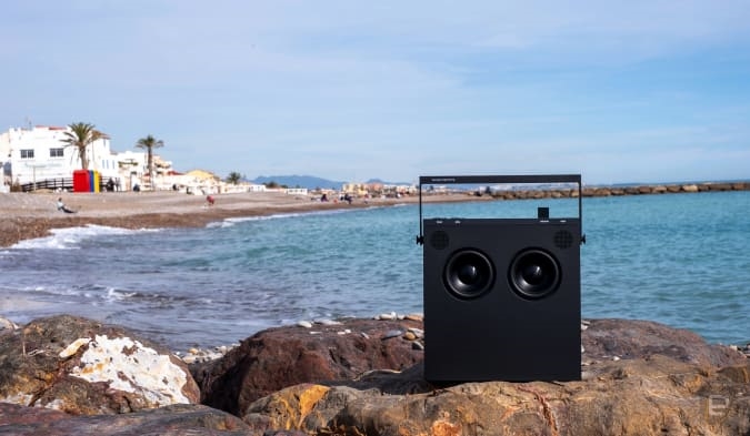 Teenage Engineering's OB-4 'magic radio' is playfully decadent | DeviceDaily.com