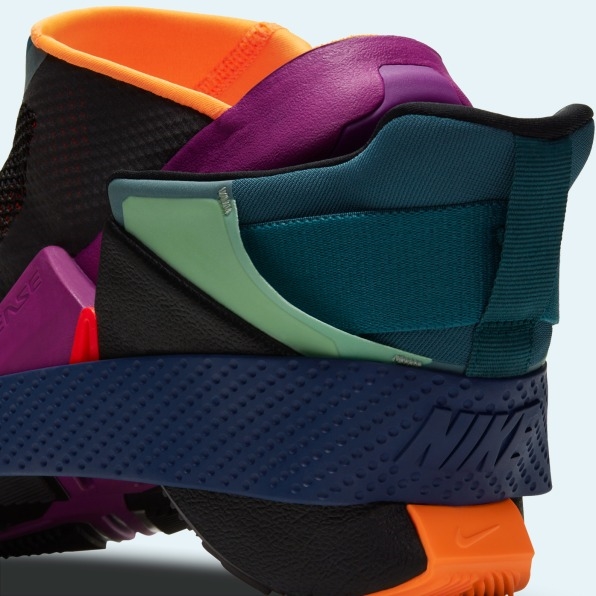 Nike’s new Flyease Go shoes snap right onto your feet | DeviceDaily.com