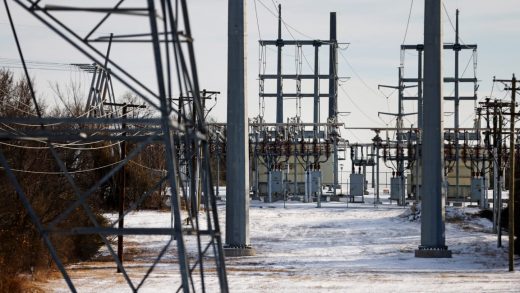 Live Texas power outage maps show which areas are affected as the grid struggles