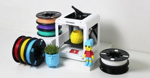This kid-friendly 3D printer is the toy you wished you had growing up