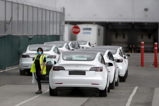 Tesla factory reported hundreds of COVID-19 cases after reopening