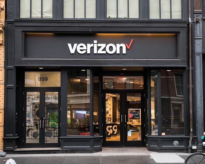 Fire risk makes Verizon recall 2.5 million Ellipsis Jetpack mobile hotspots | DeviceDaily.com