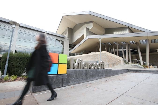 Microsoft delays full reopening of its offices to at least September | DeviceDaily.com