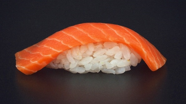 The salmon in this sushi didn’t come from the ocean—it was harvested from a bioreactor | DeviceDaily.com