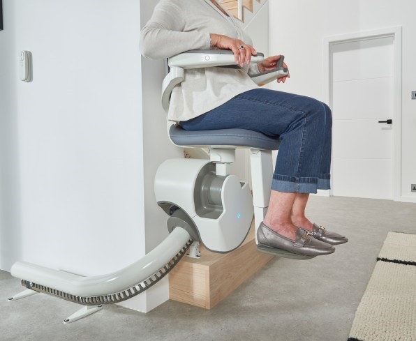 This reimagined stairlift proves that accessible design can be beautiful | DeviceDaily.com