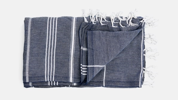 Why Turkish towels are the replacing terrycloth as the towel of choice | DeviceDaily.com