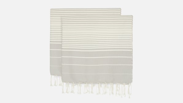 Why Turkish towels are the replacing terrycloth as the towel of choice | DeviceDaily.com