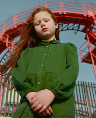 These heartbreaking photos capture kids’ lives under lockdown | DeviceDaily.com