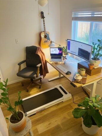 This is why my treadmill desk makes me happier and more productive | DeviceDaily.com