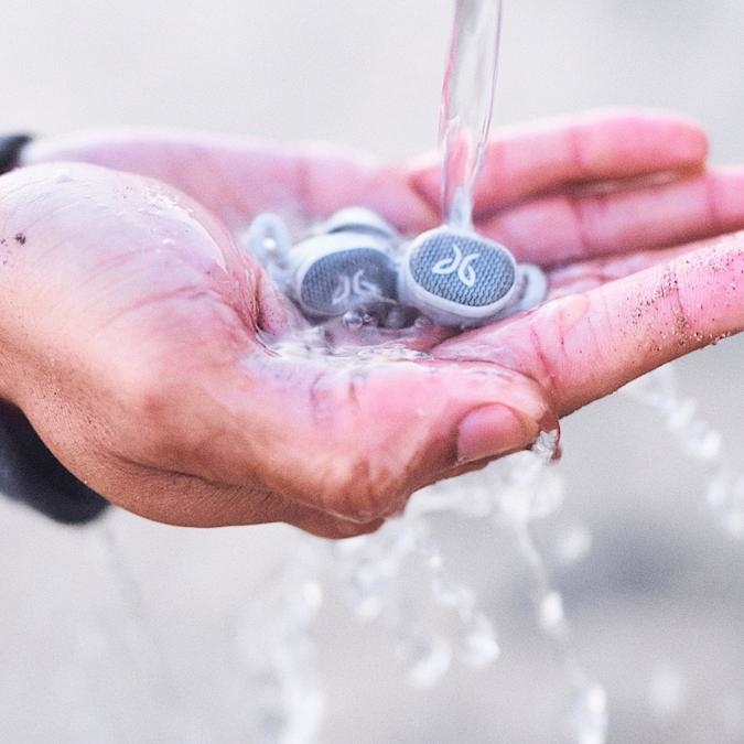 Jaybird's Vista 2 earbuds offer ANC and better battery life for $200 | DeviceDaily.com