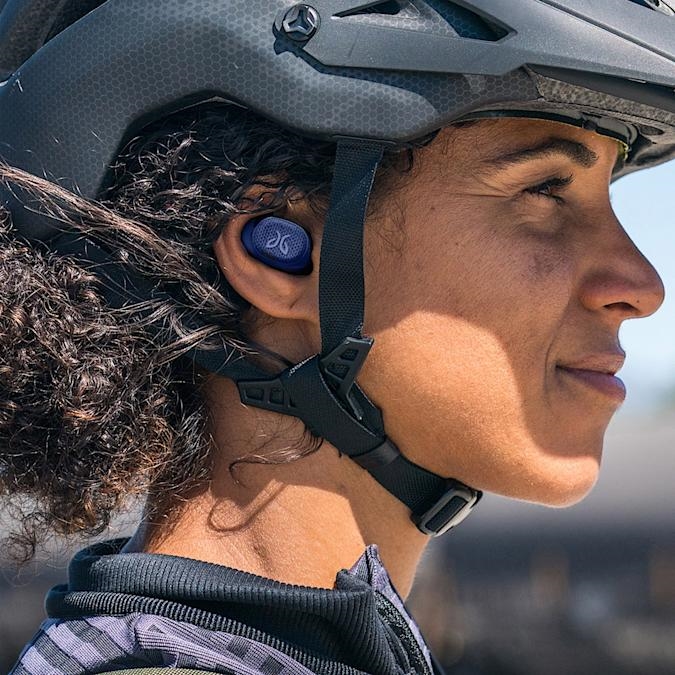 Jaybird's Vista 2 earbuds offer ANC and better battery life for $200 | DeviceDaily.com