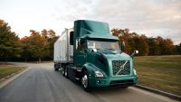 This supermarket chain just made the first zero-emissions food delivery with a Class 8 truck