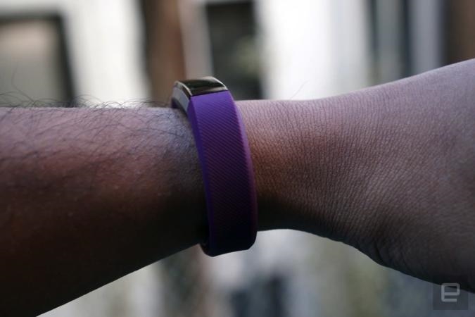Fitbit Luxe review: A tiny tracker that’s both easy and hard on the eyes | DeviceDaily.com Fitbit Luxe review: A tiny tracker that’s both easy and hard on the eyes | DeviceDaily.com