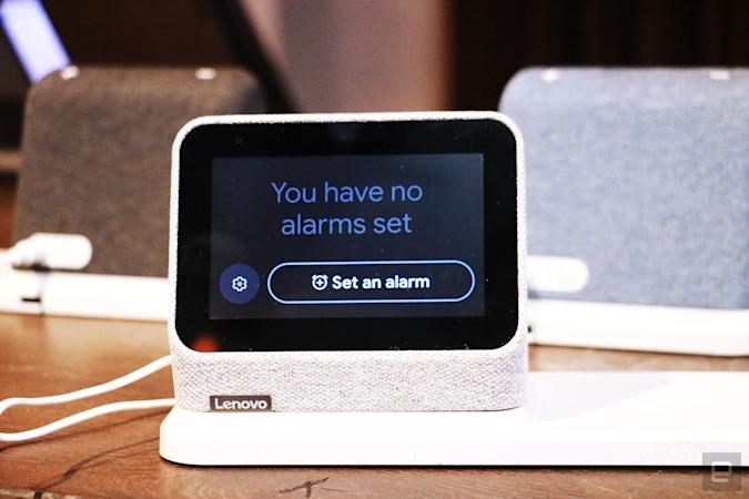 Lenovo’s $90 Smart Clock 2 includes a wireless charging pad | DeviceDaily.com