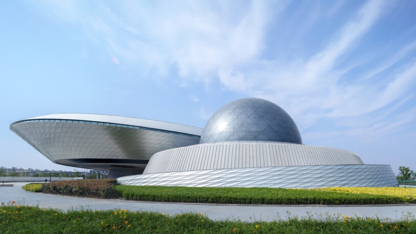 Propaganda or architectural masterpiece? A mesmerizing space museum rises in Shanghai | DeviceDaily.com