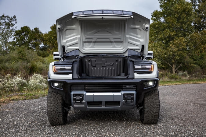 Tesla Cybertruck will have an answer to the Hummer EV's 'Crab Mode' | DeviceDaily.com