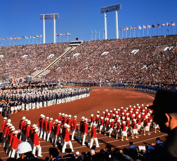 An unsavory history of the Olympic Games in five outfits | DeviceDaily.com