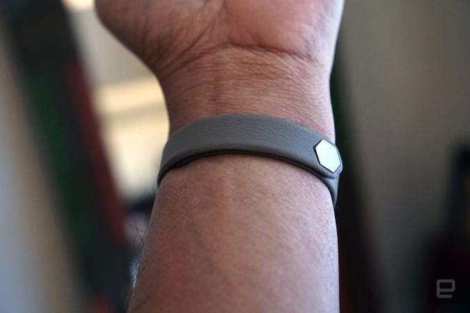Fitbit Luxe review: A tiny tracker that’s both easy and hard on the eyes | DeviceDaily.com Fitbit Luxe review: A tiny tracker that’s both easy and hard on the eyes | DeviceDaily.com