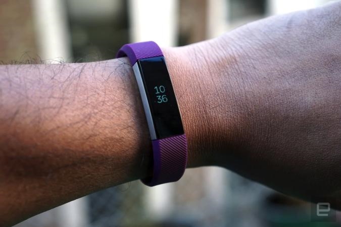 Fitbit Luxe review: A tiny tracker that’s both easy and hard on the eyes | DeviceDaily.com Fitbit Luxe review: A tiny tracker that’s both easy and hard on the eyes | DeviceDaily.com