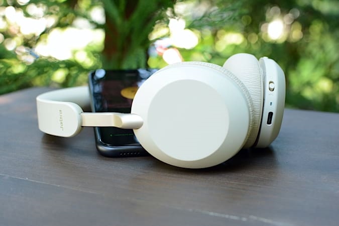 These are the best headphones and earbuds on sale for Prime Day | DeviceDaily.com