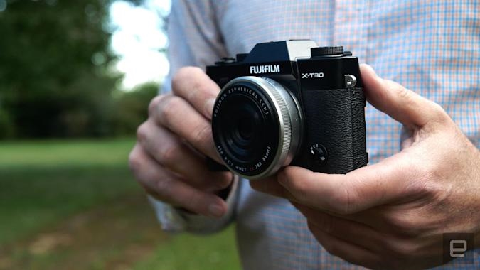 Nikon's Z FC mirrorless camera recalls the glory days of 35mm film | DeviceDaily.com