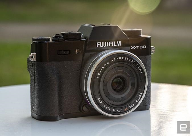 Nikon's Z FC mirrorless camera recalls the glory days of 35mm film | DeviceDaily.com