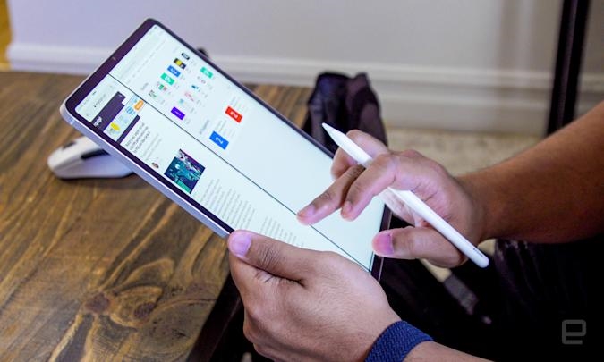 Apple is reportedly exploring iPad designs with supersized displays | DeviceDaily.com