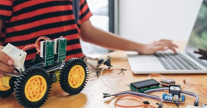 Learn Raspberry Pi and robotics programming for $20 | DeviceDaily.com