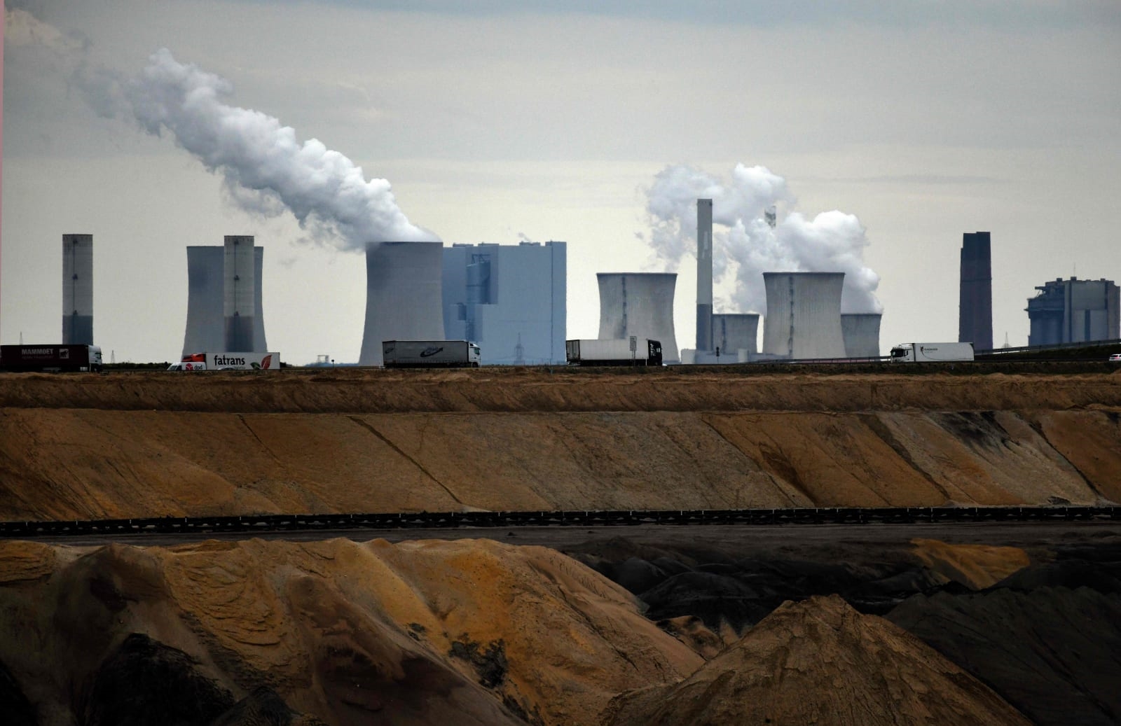 China plans to build the first 'clean' commercial nuclear reactor | DeviceDaily.com