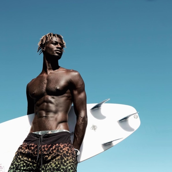 Surfing is a diverse sport. Why are surf brands so white? | DeviceDaily.com Surfing is a diverse sport. Why are surf brands so white? | DeviceDaily.com